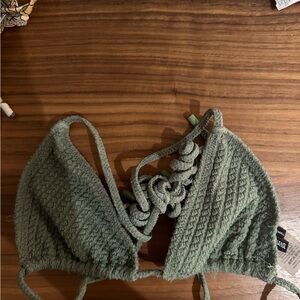 Triangl Size S tie top green